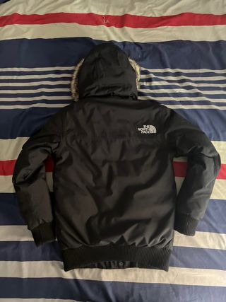 Abrigo The North Face Negro con Capucha