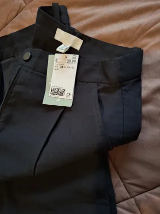 Pantalón cargo negro