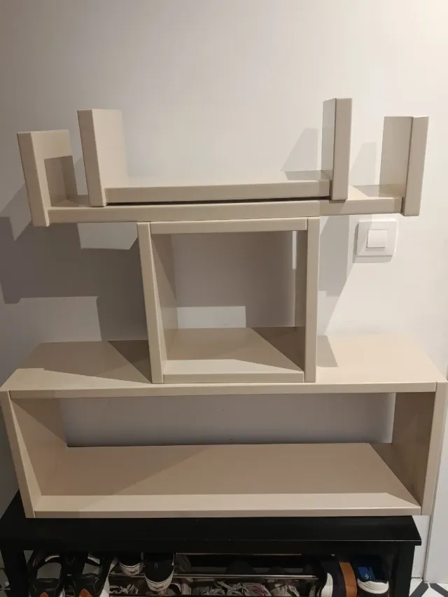 Estantería de madera