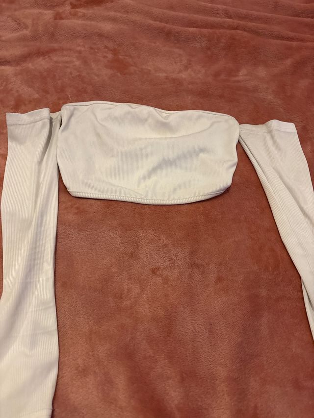 Top Shein blanco hombros descubiertos