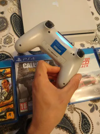 PS4 Slim Blanca 500GB