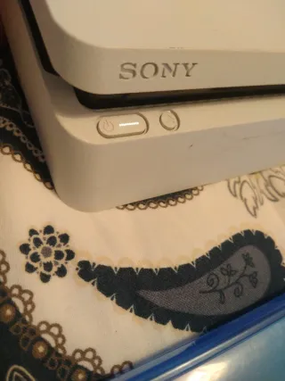 PS4 Slim Blanca 500GB