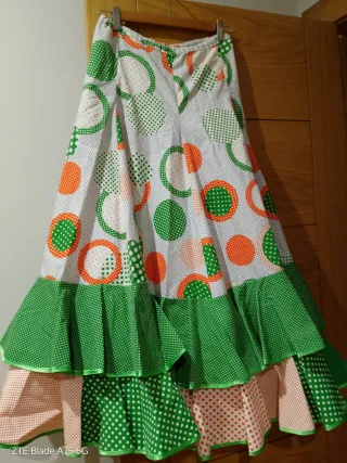 Falda flamenca lunares verde y naranja