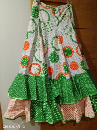 Falda flamenca lunares verde y naranja
