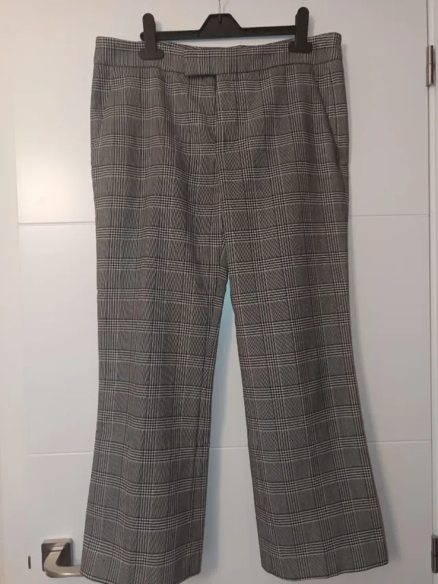 Pantalón pitillo cuadros Zara