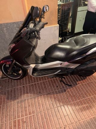 Yamaha Xmax 125cc
