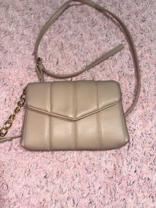 Bolso acolchado cadena dorado