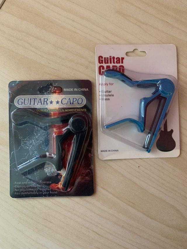 Capotasti per Chitarra e Ukulele