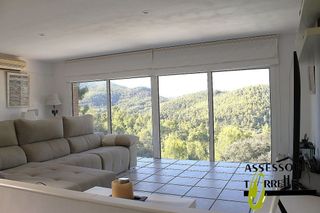 Chalet en venta en Torrelles de Llobregat
