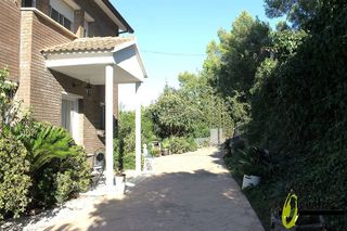 Chalet en venta en Torrelles de Llobregat