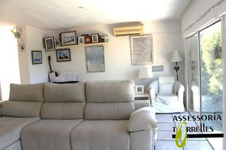 Chalet en venta en Torrelles de Llobregat