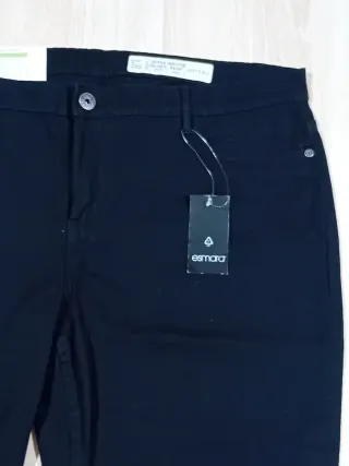 Pantaloni Esmara 3/4 neri taglia 48