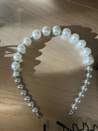 Diadema de perlas y plata