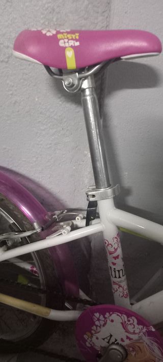 Bicicleta infantil B-Twin.