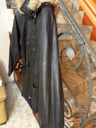 Giubbotto donna vera pelle con cappuccio vintage