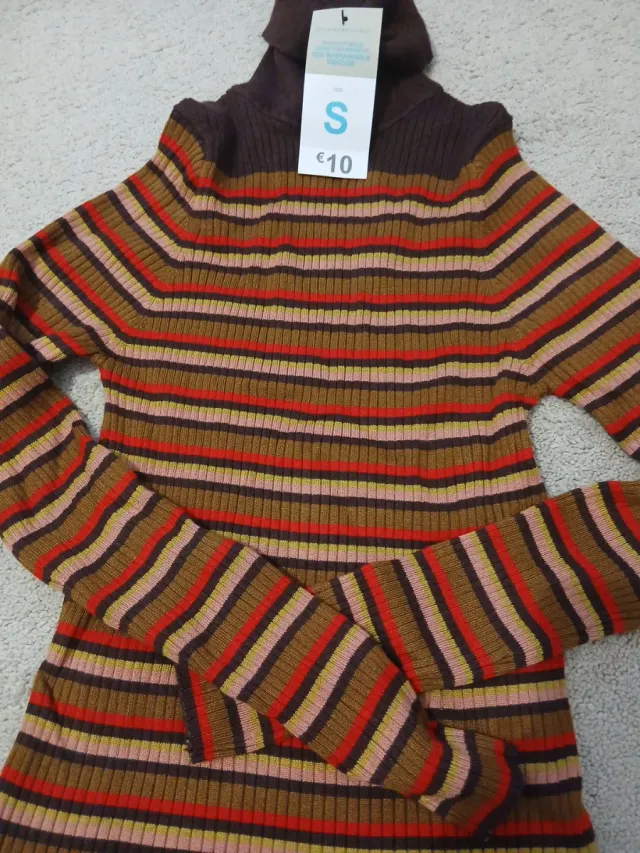 Conjunto sudadera,pantalón y jersey 6/7  y zapatil