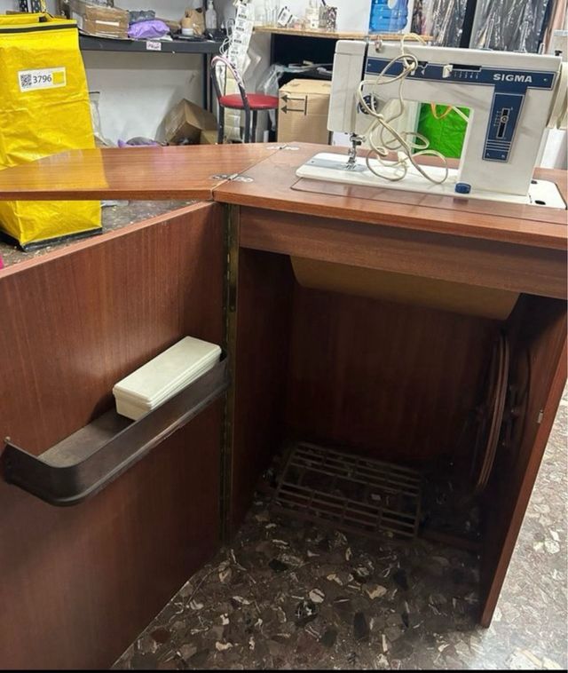 Macchina da cucire SIGMA bianca