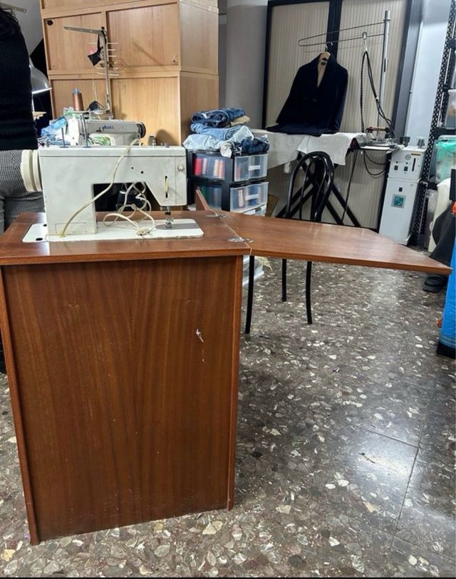 Macchina da cucire SIGMA bianca