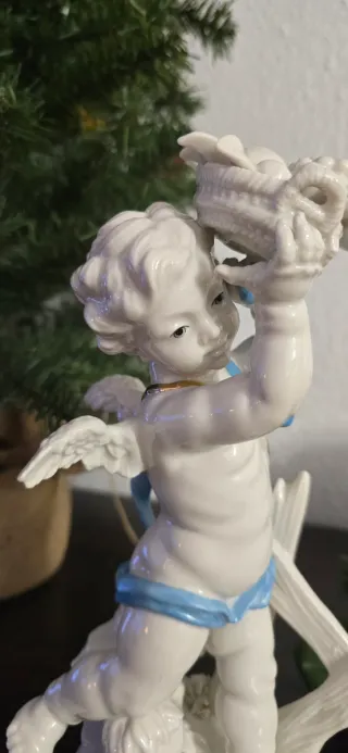 Figura porcelana Algora España Cupido