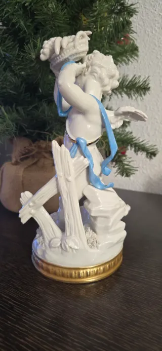 Figura porcelana Algora España Cupido