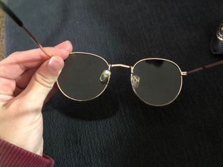 Gafas de sol Ray-Ban azules y doradas