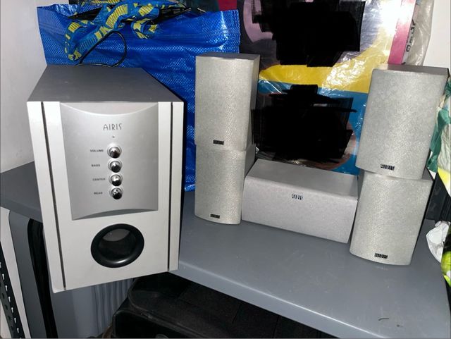 Home cinema 5.1 Airis con controladora