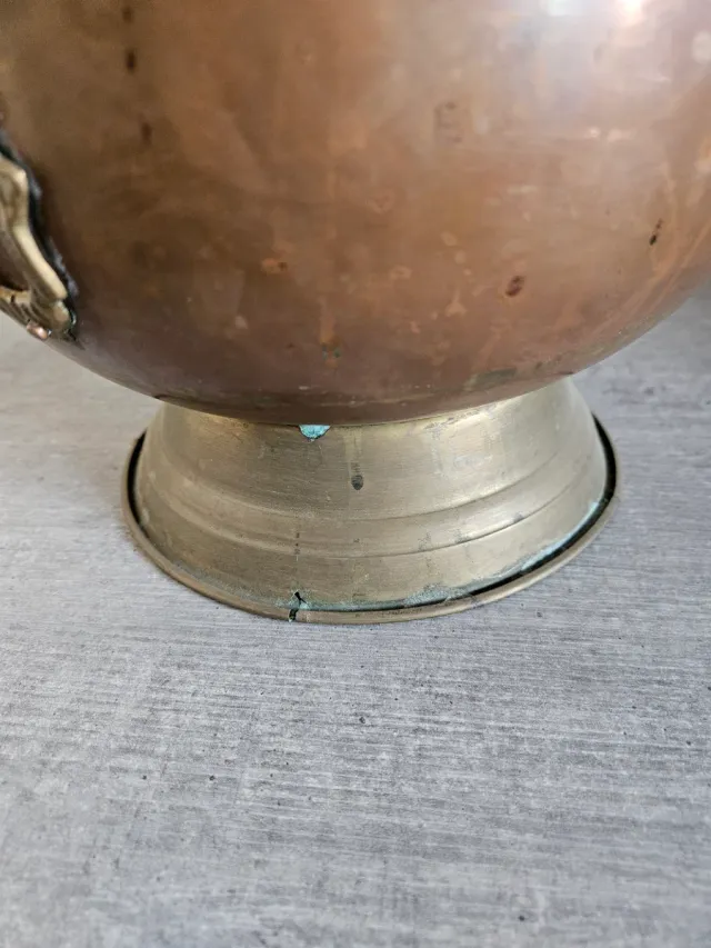 Carbonera in rame e porcellana