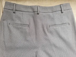 Pantalón Zara Basic estampado