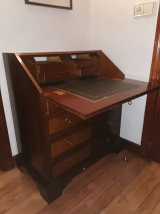 URGE!!Secreter/escritorio antiguo de madera
