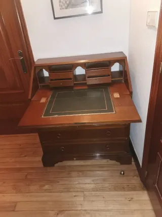 URGE!!Secreter/escritorio antiguo de madera