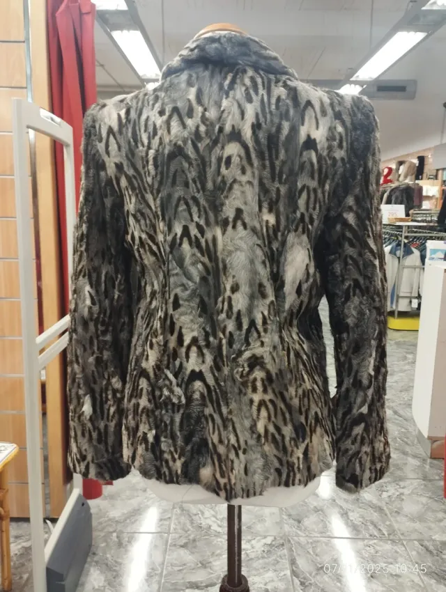 Abrigo de astracán negro y gris Talla 42