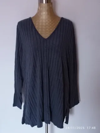 Camiseta gris talla 52