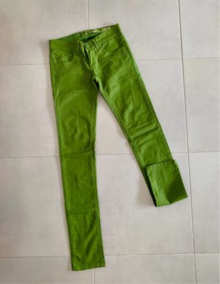 Pantalón Stradivarius verde Talla 34