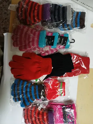 Lote de guantes unisex 13 pares de guantes 15€