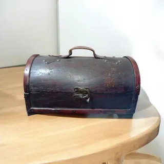 Bauletto antico portagioie in legno