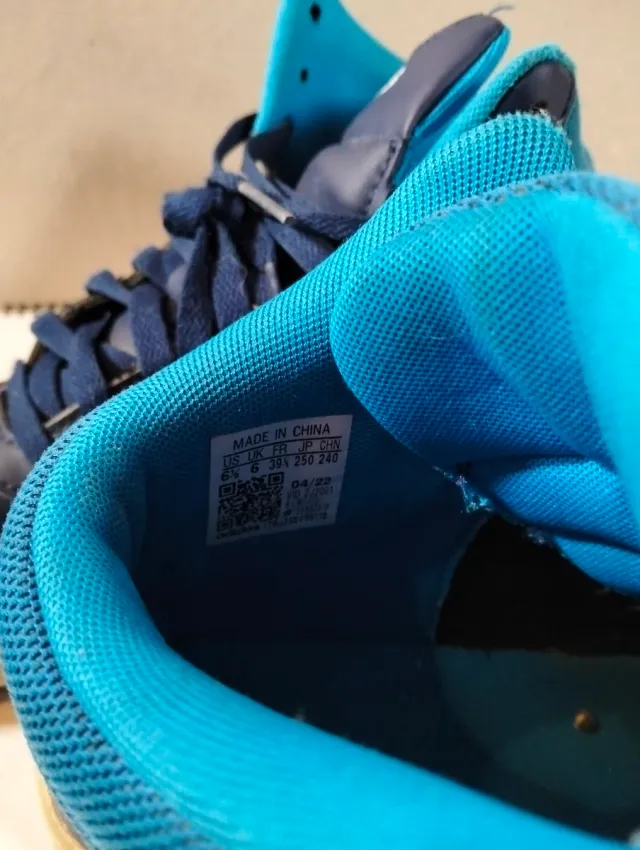 Zapatillas Adidas Hoops Talla 39.5