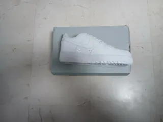 Caja Nike Air Force 1 Gris y Blanca