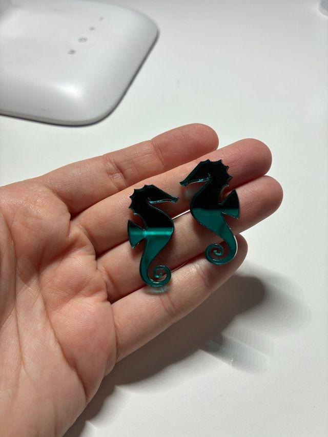 Pendientes de metacrilato de caballito de mar