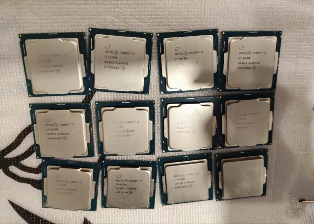10x Intel Core i7-8700 + 2x i7-6700 CPUs