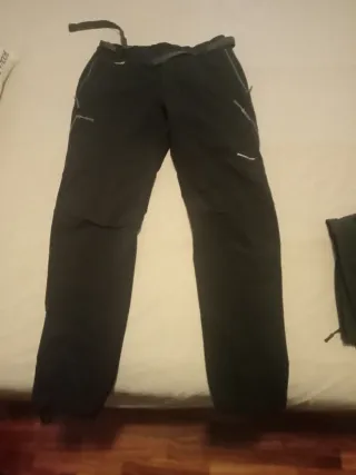 Pantalones Trekkinn Negros