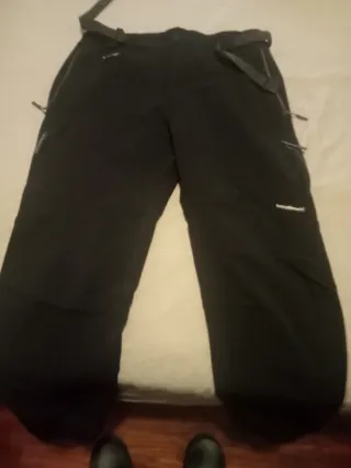 Pantalones Trekkinn Negros