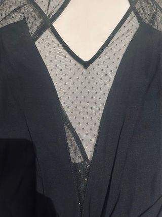 Mono negro con transparencias talla L