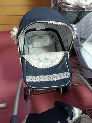 Due passeggini 82 cm