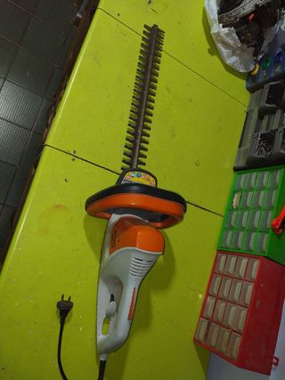 Cortasetos Eléctrico STIHL HSE 42