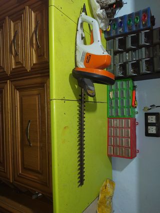Cortasetos Eléctrico STIHL HSE 42