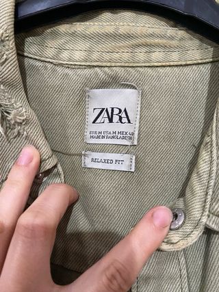 Chaqueta Zara Desgastada Hombre Verde