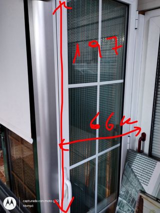 Ventana corredera aluminio gris