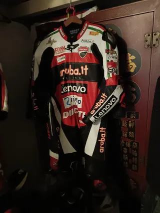 Mono Ducati Talla 52 Usado