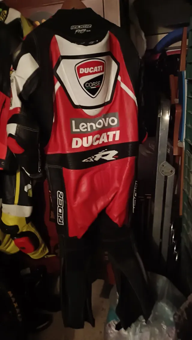 Mono Ducati Talla 52 Usado