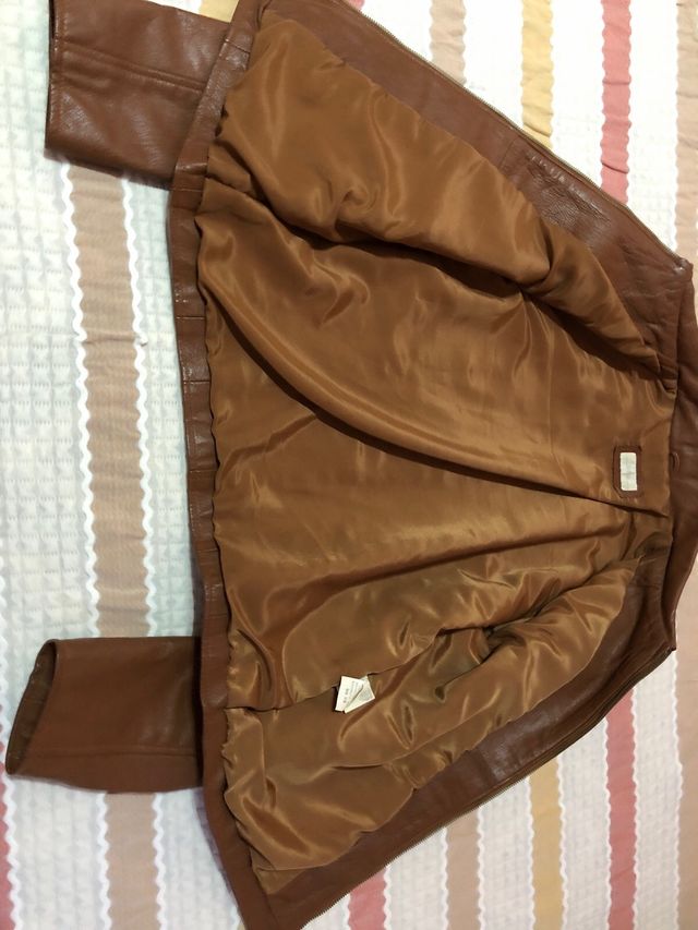 Chaqueta de cuero marrón mujer